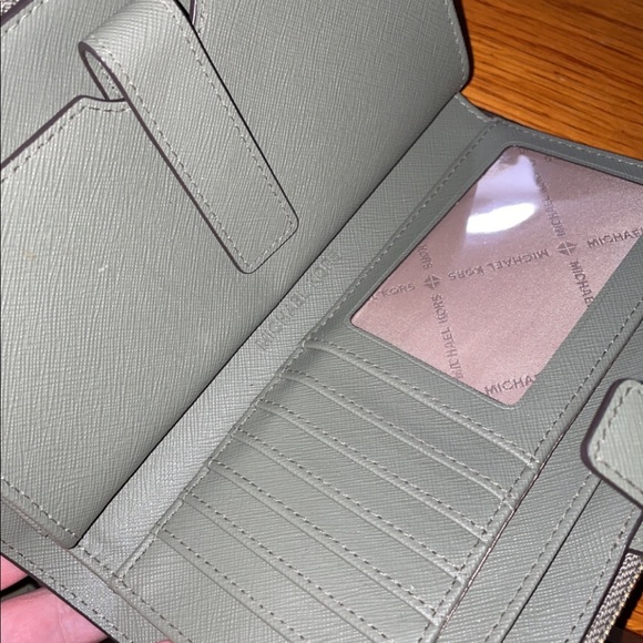 Wristlet from Michael Kors - Picture 2 of 2